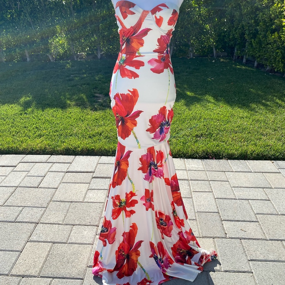 Mermaid floral gown - size small